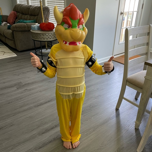 Kids Bowser Costume – Super Mario Bros. Inspired – Size medium - Picture 2 of 2